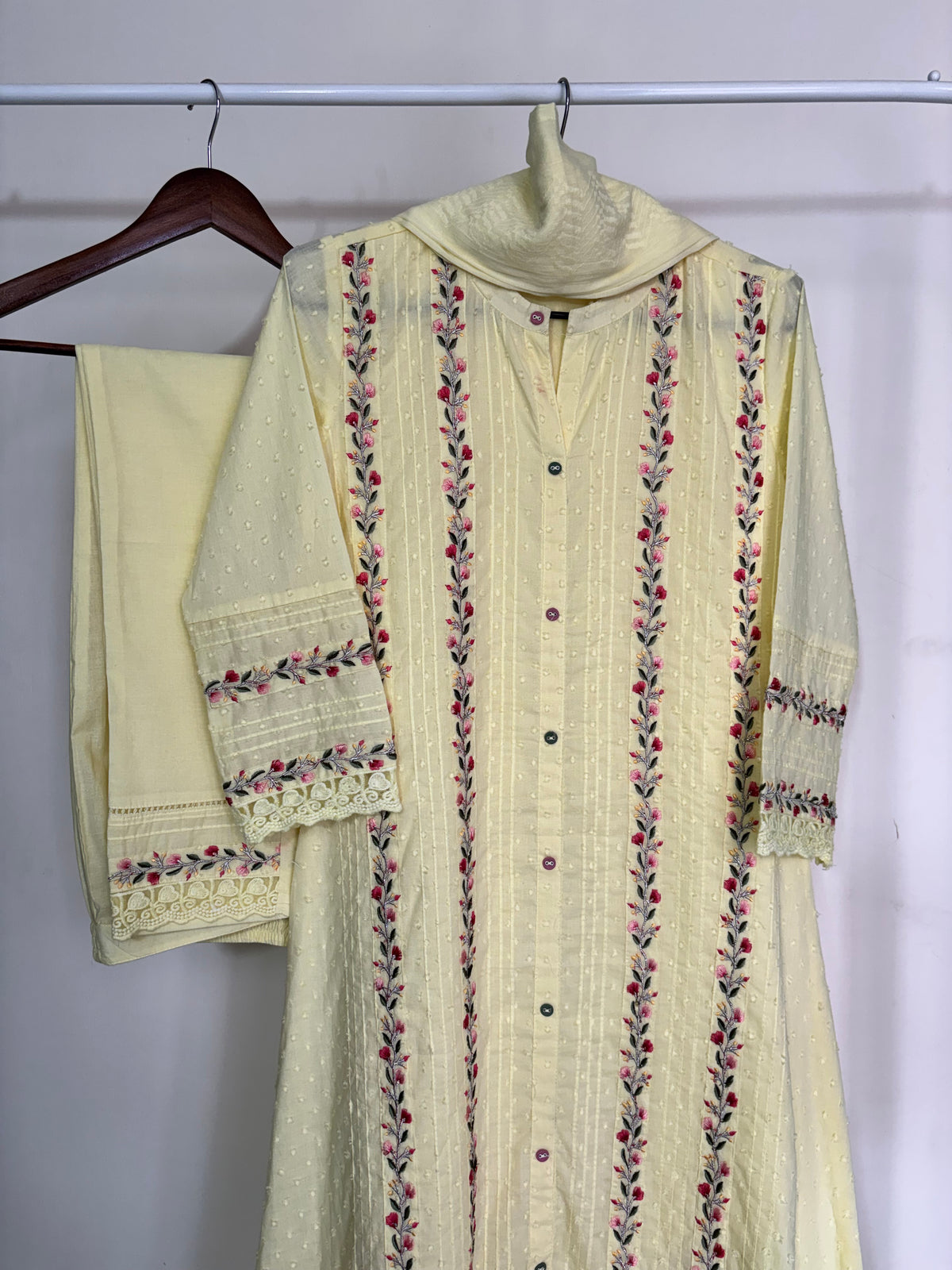 Lemon Embroidered