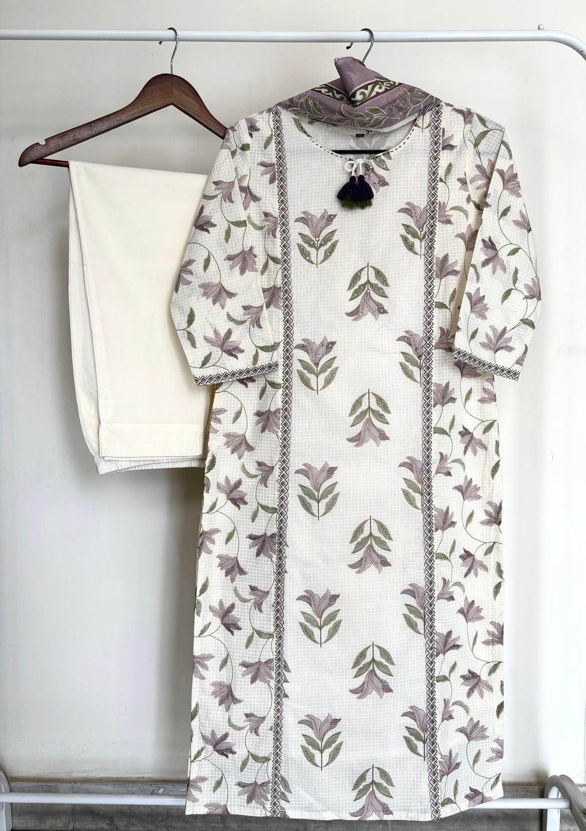 Off-White & Lavender Floral Printed Cotton Suit Set