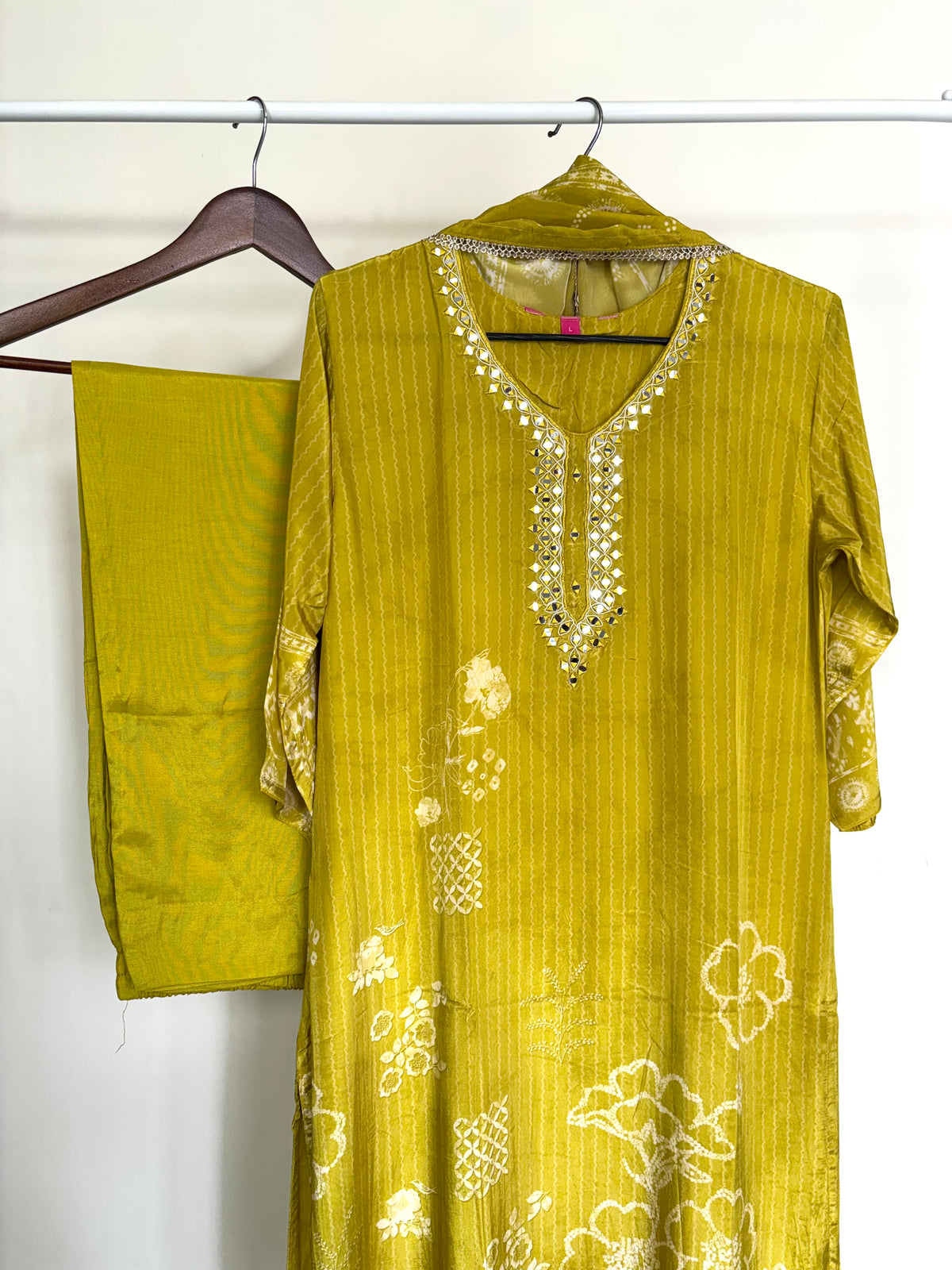 Lemon Green Abstract Floral Printed Crepe Silk Suit Set