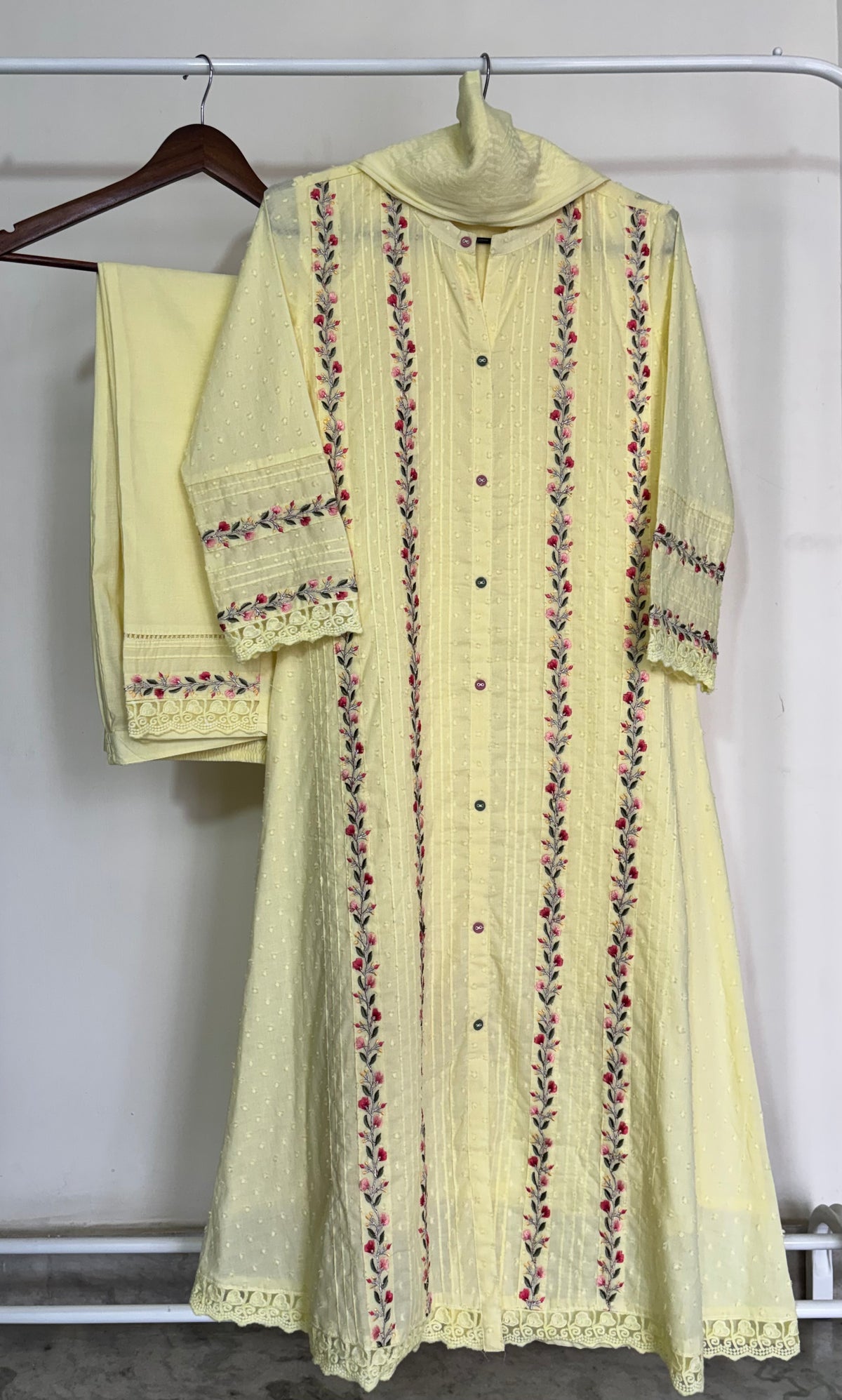 Lemon Embroidered